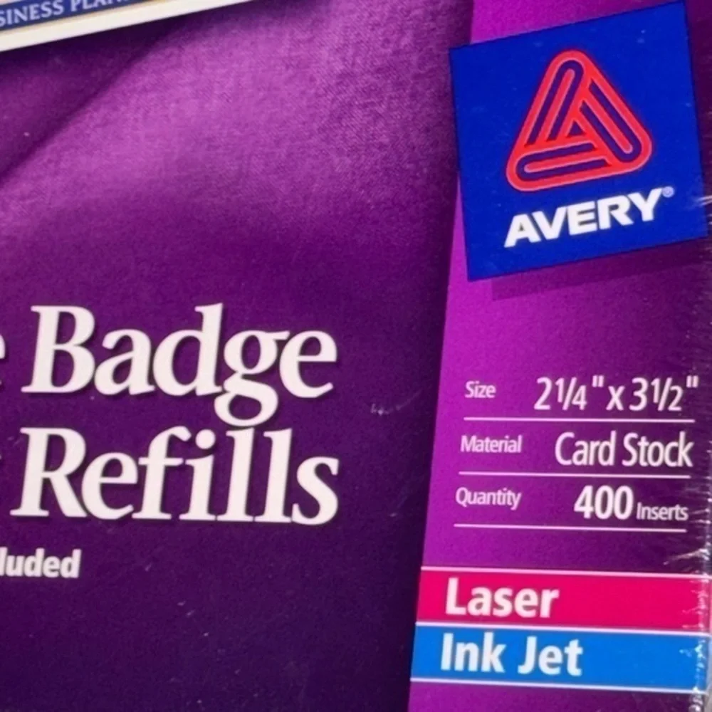 NWOT, Avery, Name Badge Insert‎ Refills, SZ 2 1/4” x 3 1/2”